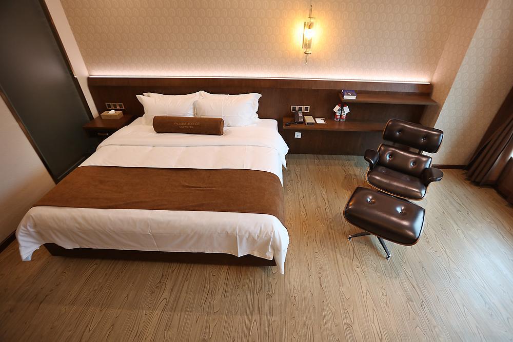 James Joyce Coffetel Hotel Guangzhou Baiyun Street North Branch 外观 照片