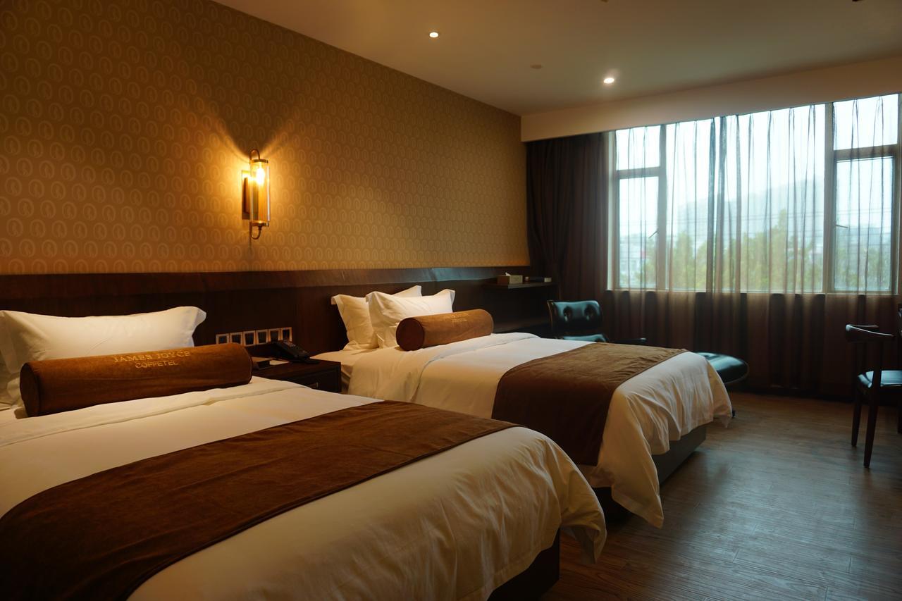 James Joyce Coffetel Hotel Guangzhou Baiyun Street North Branch 外观 照片