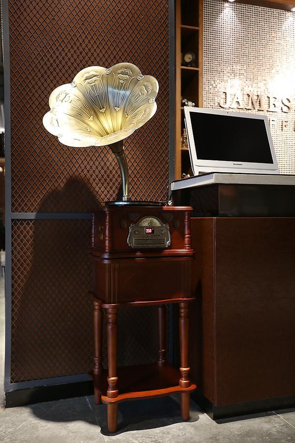 James Joyce Coffetel Hotel Guangzhou Baiyun Street North Branch 外观 照片